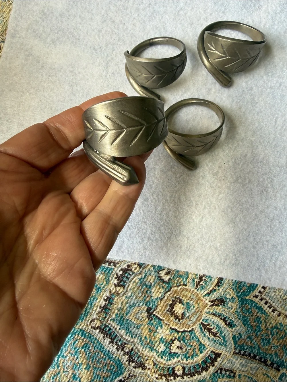 Pewter Napkin Rings Set Of 4 Vintage Leaf Design boho Decor Mid Century